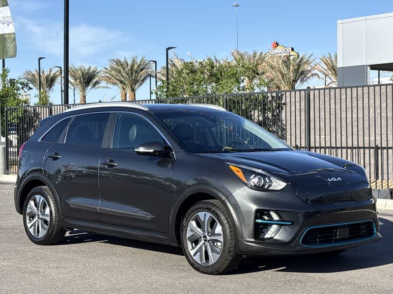 Thumbnail: 2022 Kia Niro - 2