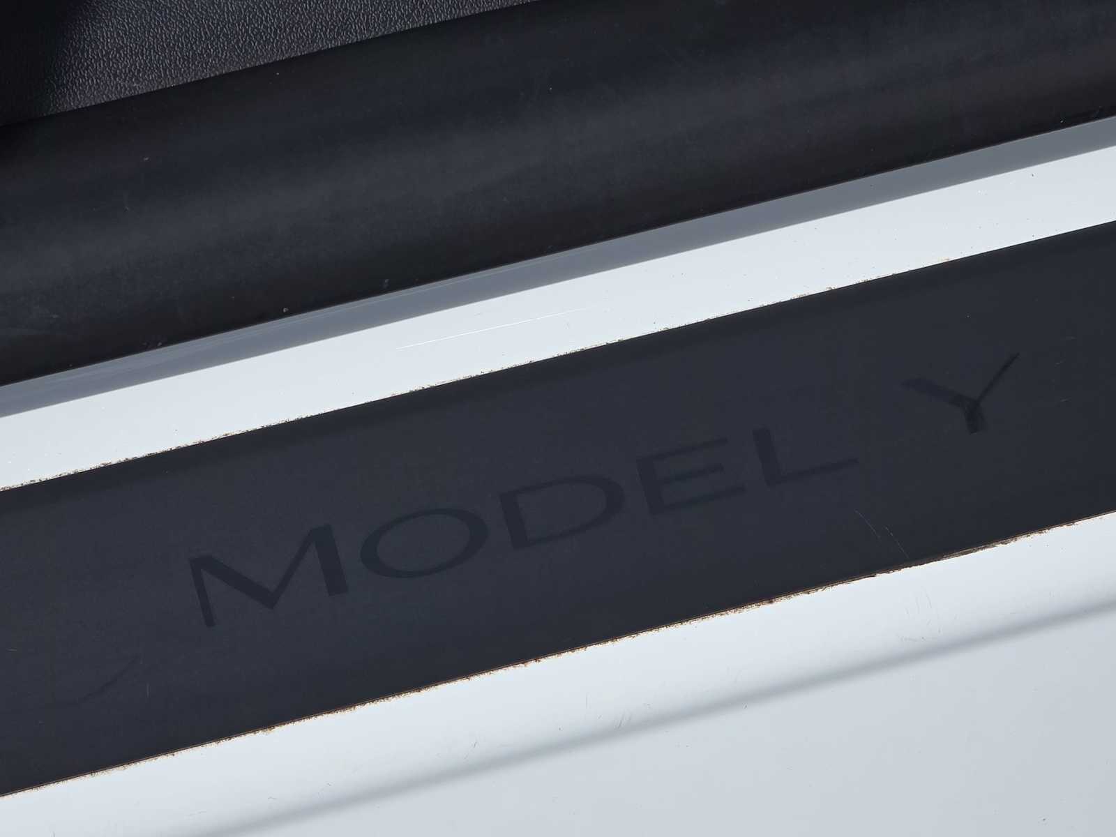 Thumbnail: 2023 Tesla Model Y - 11