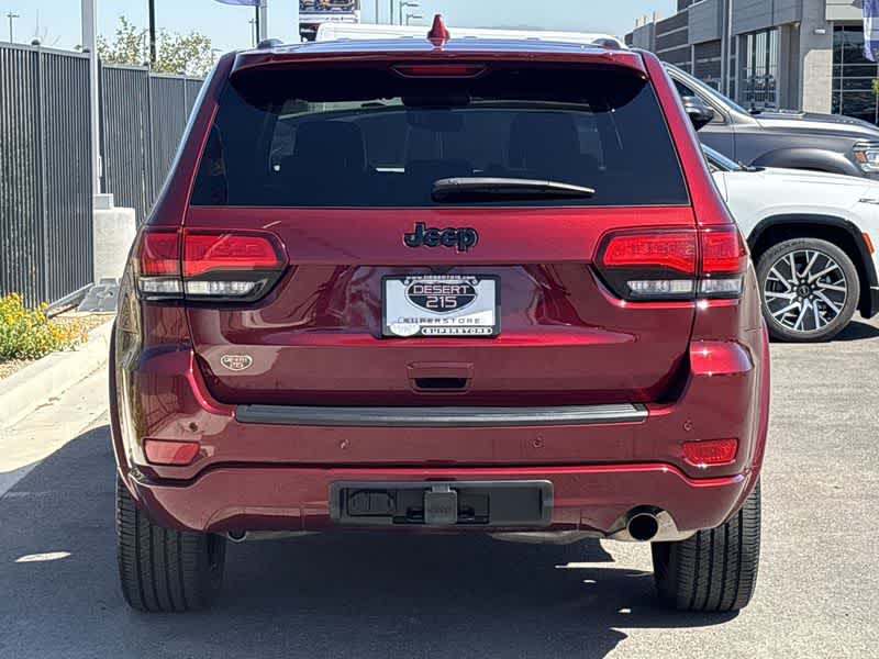 Thumbnail: 2022 Jeep Grand Cherokee - 7