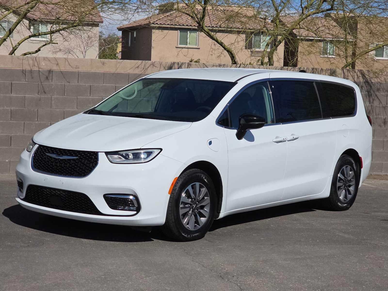 Thumbnail: 2024 Chrysler Pacifica - 5