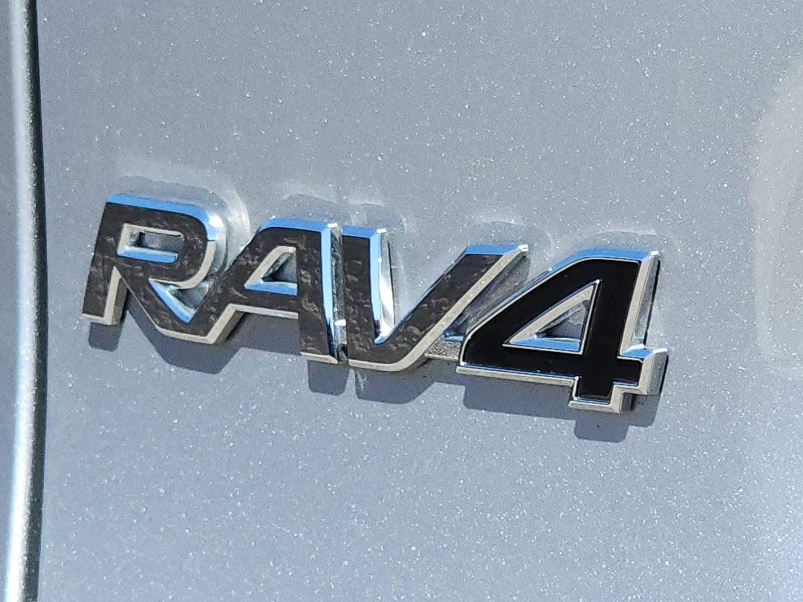 Thumbnail: 2024 Toyota RAV4 - 11