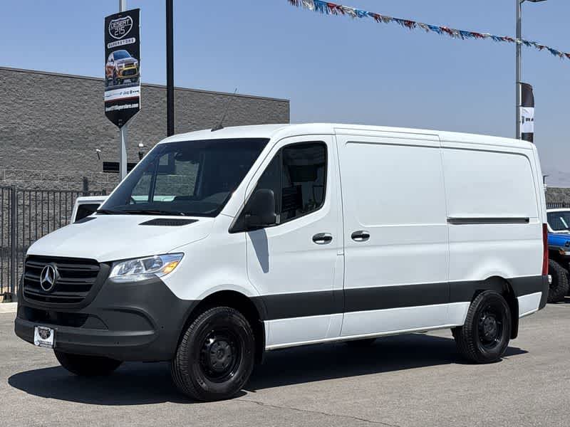 Thumbnail: 2023 Mercedes-Benz Sprinter - 4