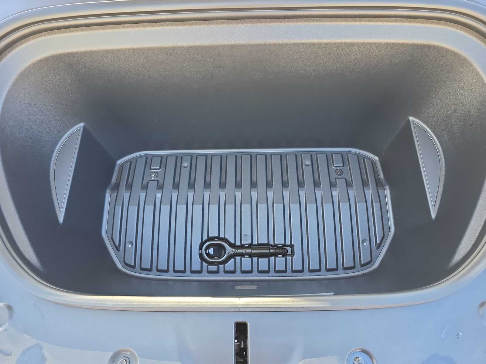 Thumbnail: 2022 Tesla Model Y - 11