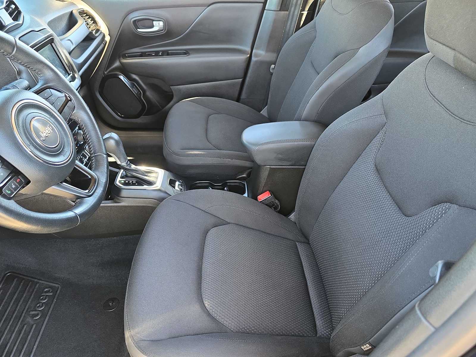 Thumbnail: 2020 Jeep Renegade - 15