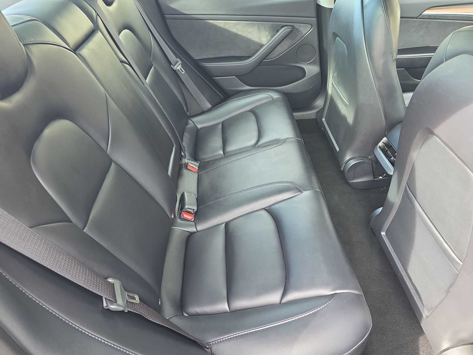 Thumbnail: 2023 Tesla Model 3 - 17