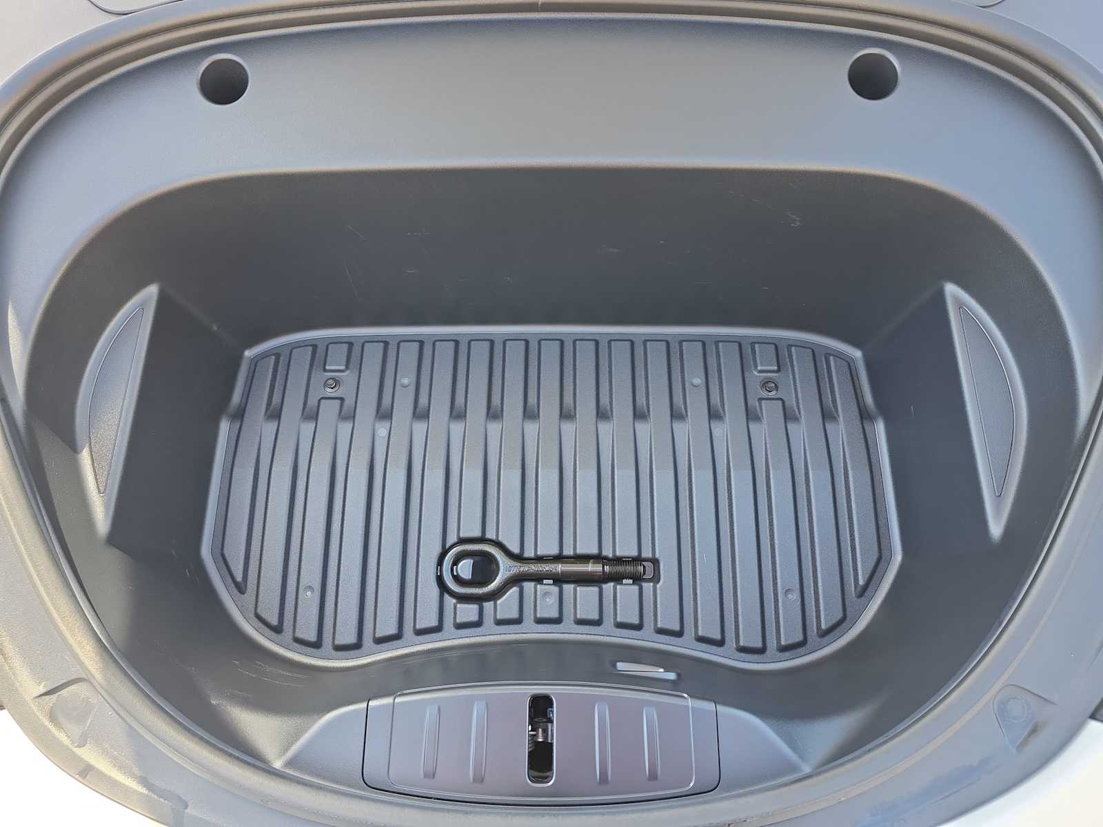 Thumbnail: 2023 Tesla Model 3 - 13