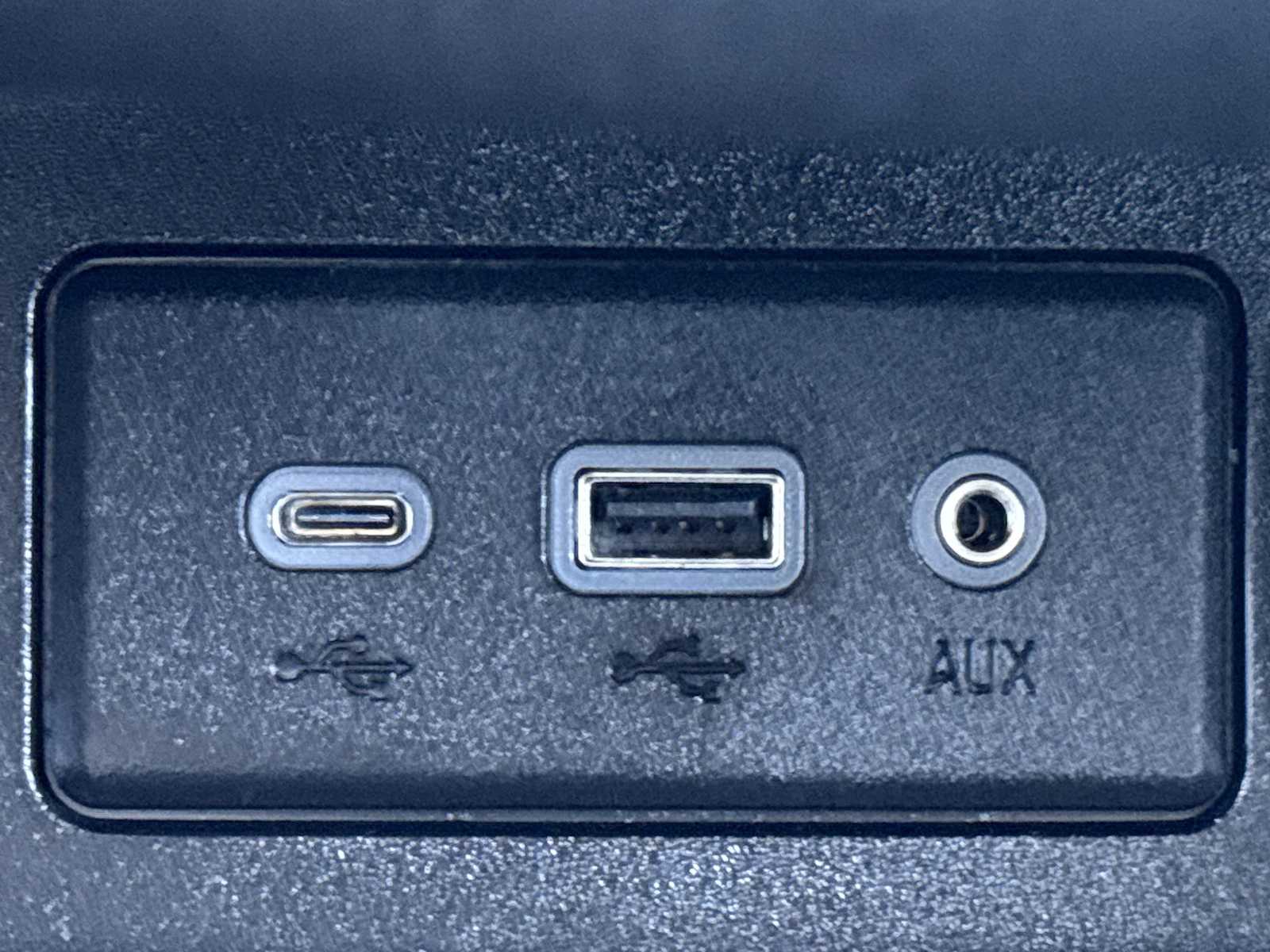Thumbnail: 2020 Chevrolet Equinox - 29