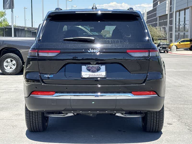 Thumbnail: 2025 Jeep Grand Cherokee - 7
