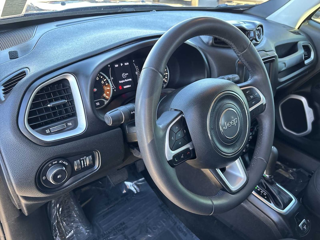 Used 2018 Jeep Renegade Latitude SUV