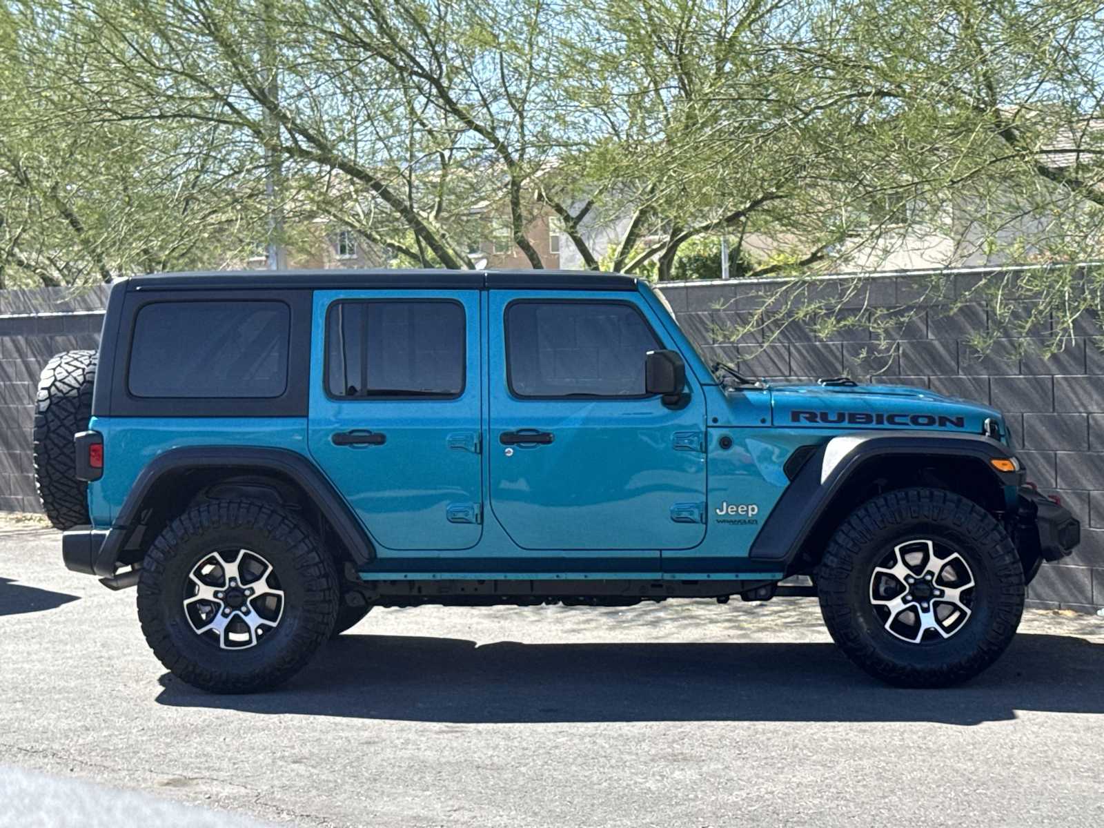 Thumbnail: 2020 Jeep Wrangler - 9