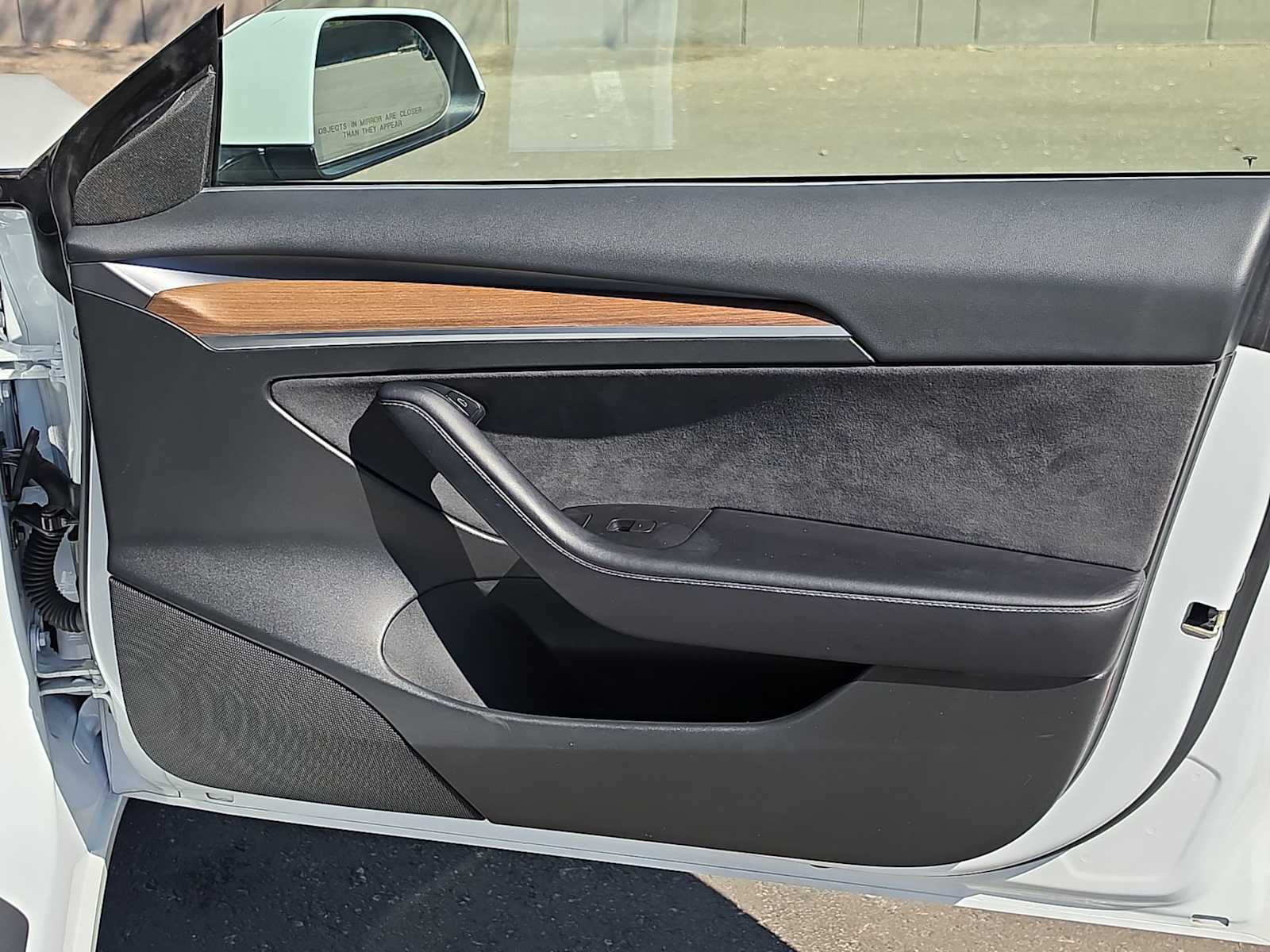 Thumbnail: 2023 Tesla Model 3 - 28