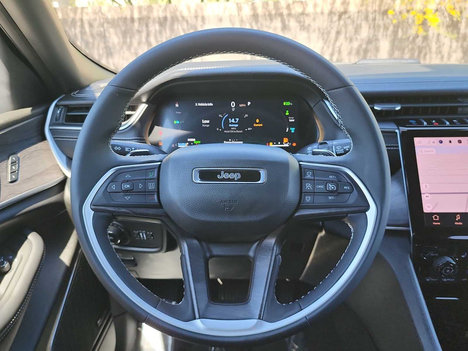 Thumbnail: 2025 Jeep Grand Cherokee - 19