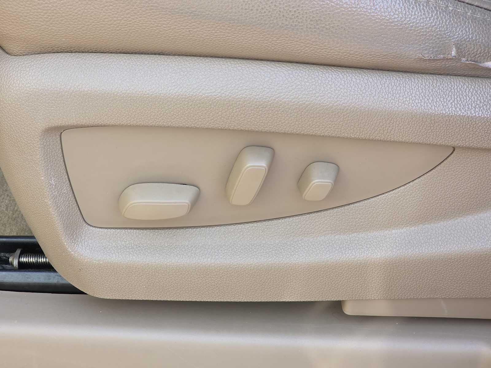 Thumbnail: 2017 GMC Yukon - 29