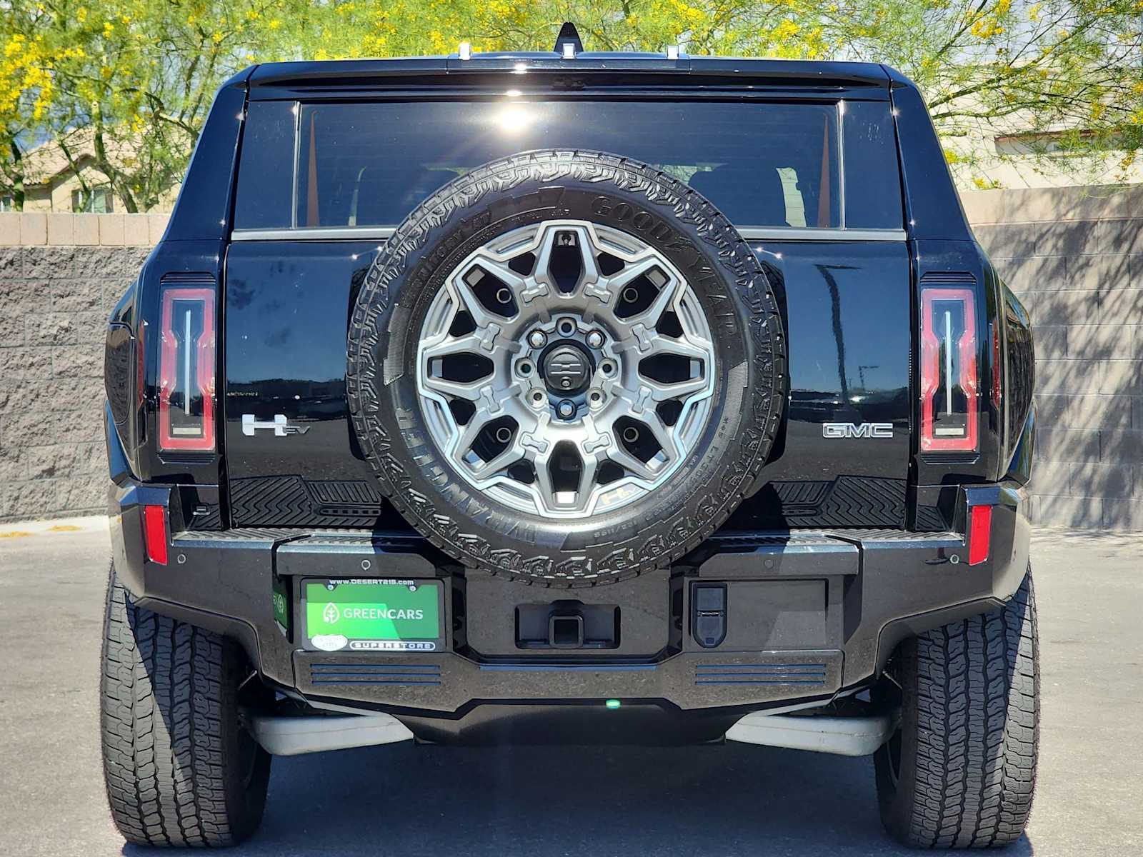 Thumbnail: 2024 GMC Hummer EV - 8