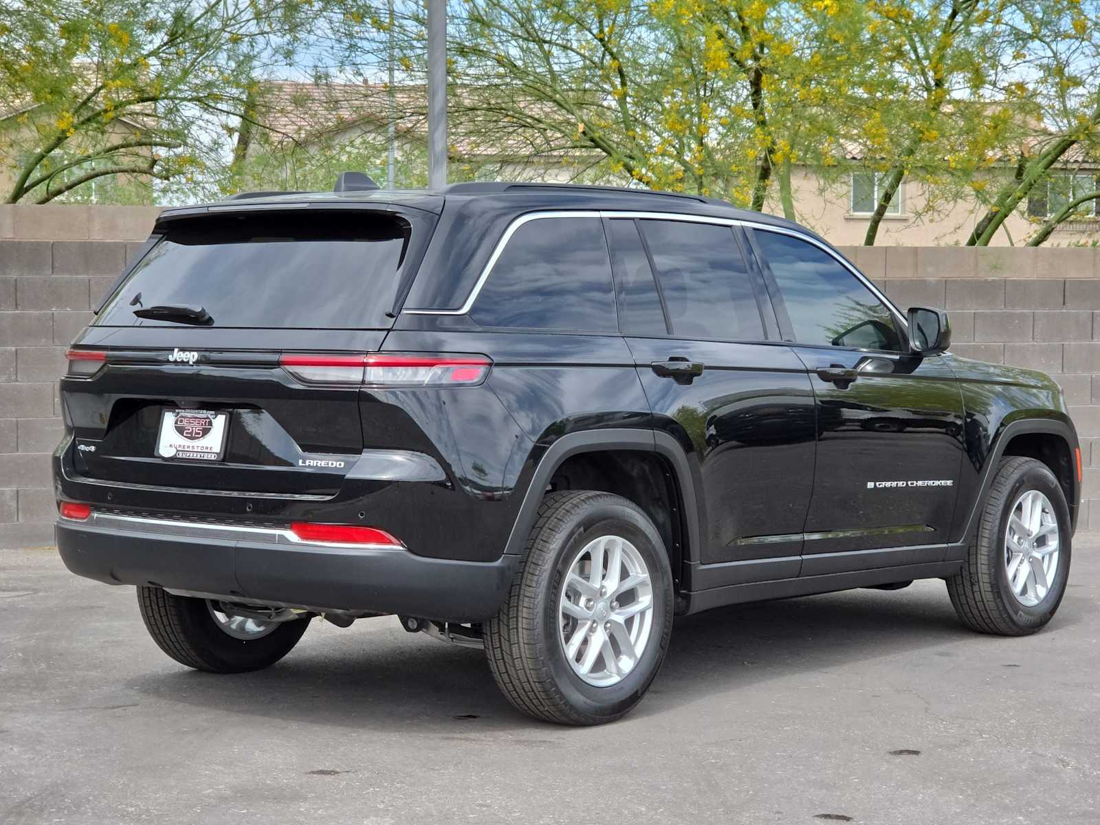 Thumbnail: 2026 Jeep Grand Cherokee - 8