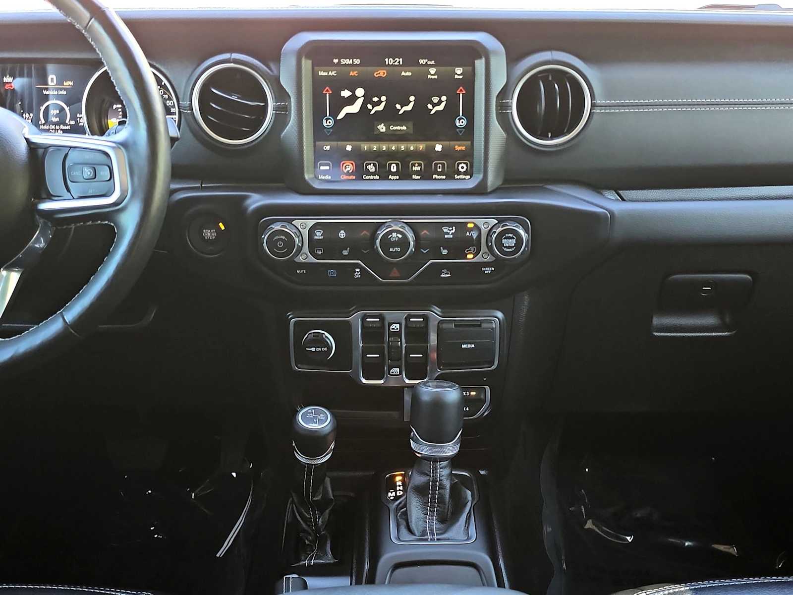 Thumbnail: 2023 Jeep Wrangler - 19