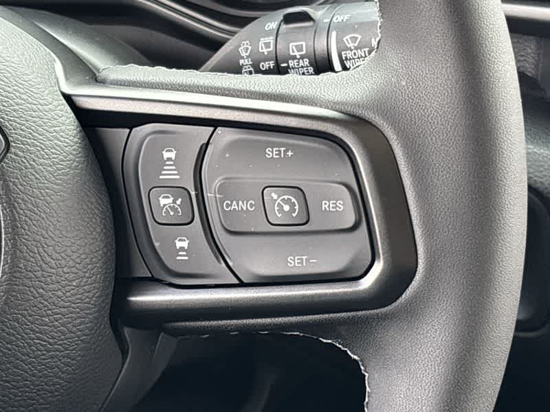 Thumbnail: 2025 Jeep Wrangler - 27