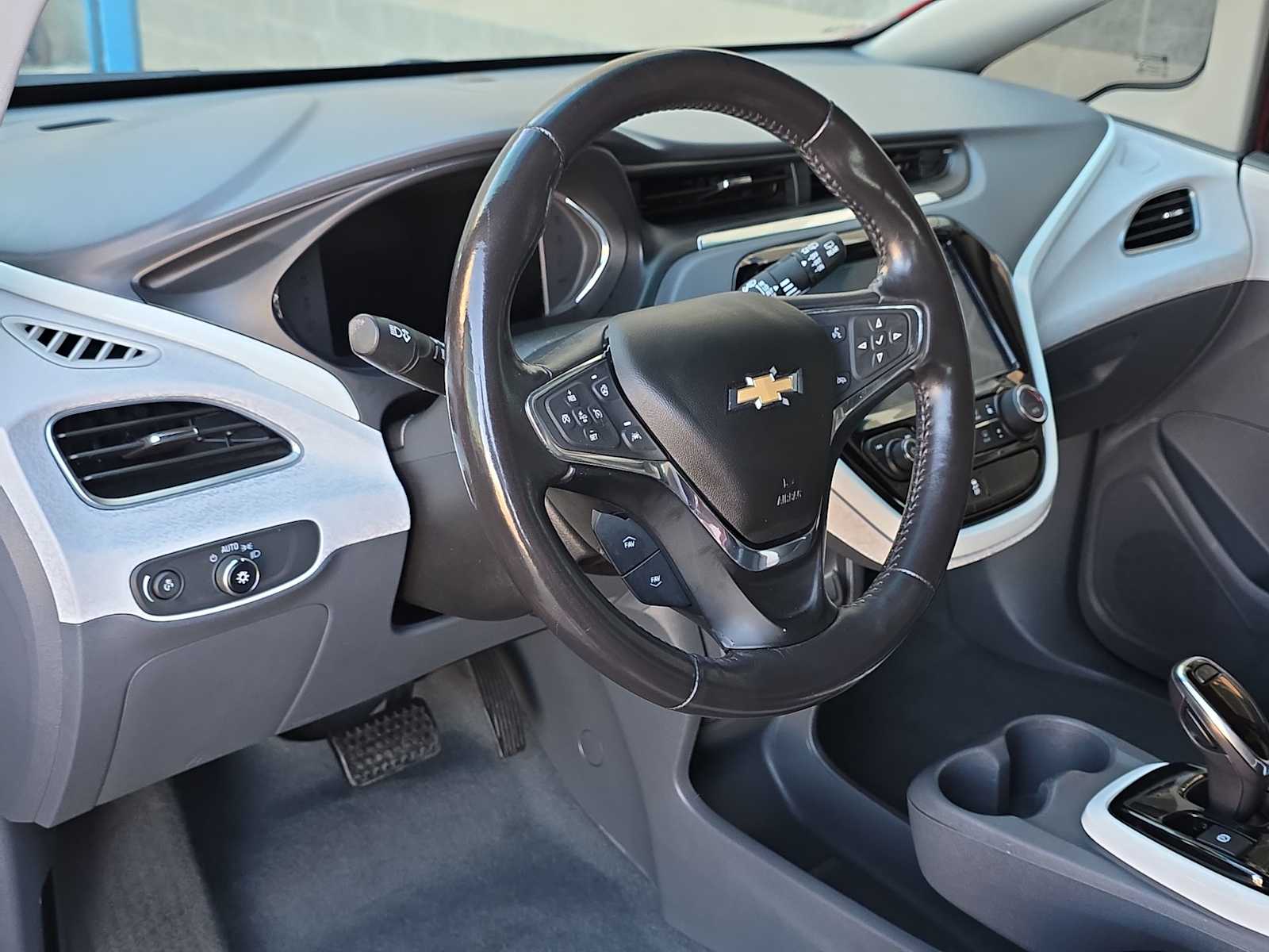 Thumbnail: 2020 Chevrolet Bolt EV - 2