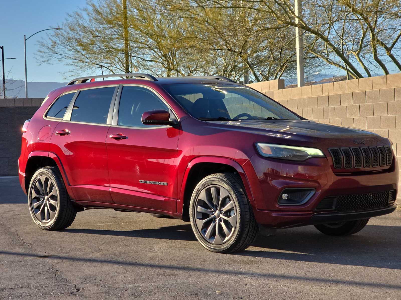 Thumbnail: 2019 Jeep Cherokee - 3
