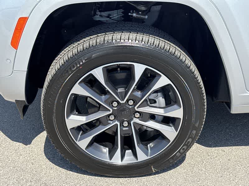 Thumbnail: 2025 Jeep Grand Cherokee L - 12