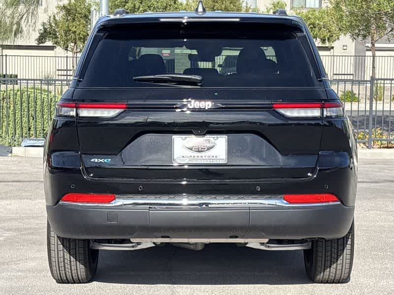 Thumbnail: 2025 Jeep Grand Cherokee - 7