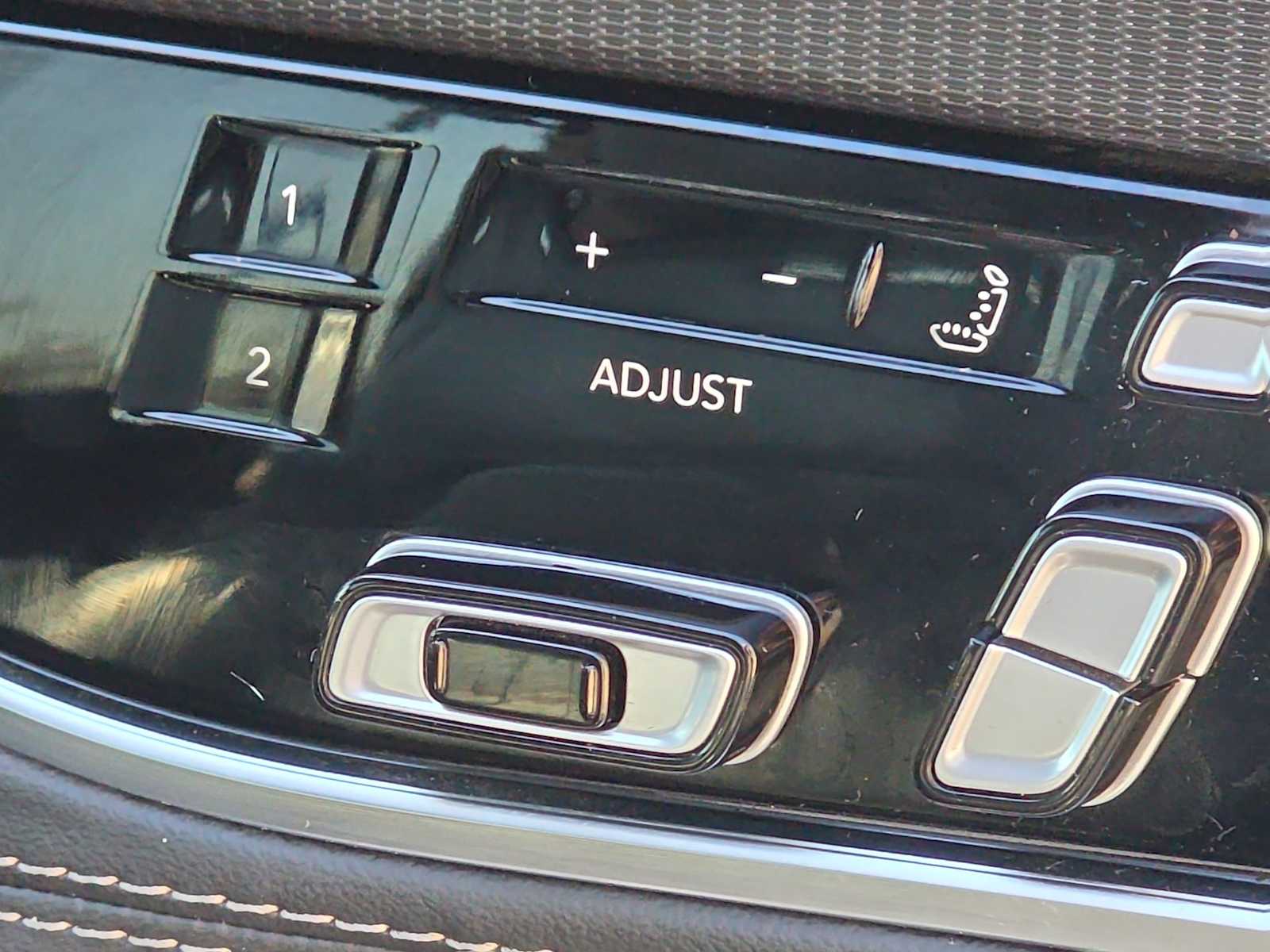 Thumbnail: 2024 Jeep Grand Wagoneer L - 30