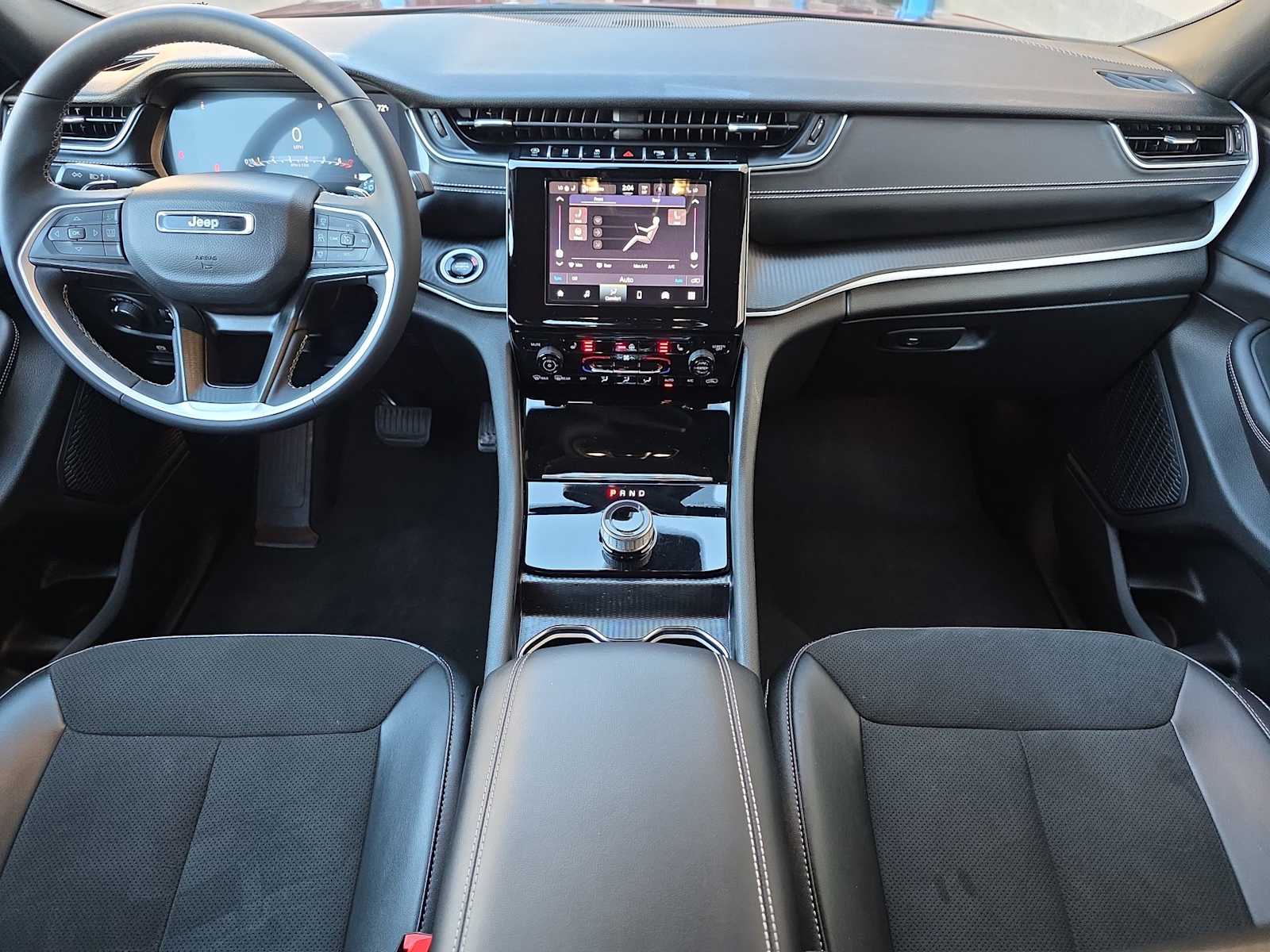 Thumbnail: 2024 Jeep Grand Cherokee L - 14