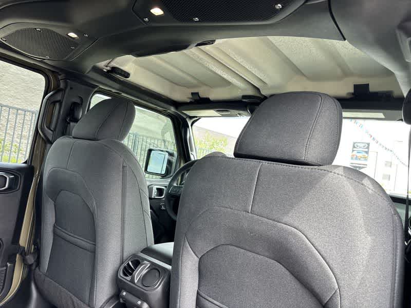 Thumbnail: 2025 Jeep Wrangler - 16