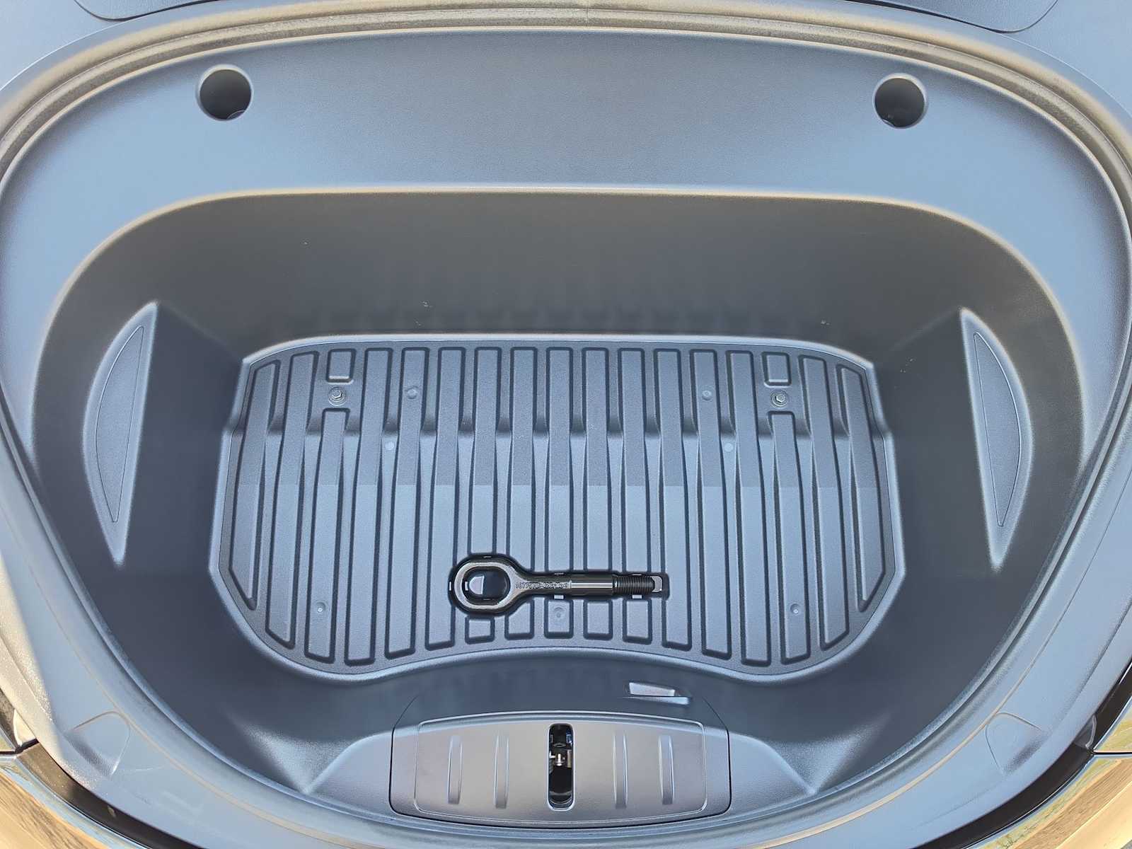 Thumbnail: 2023 Tesla Model 3 - 13