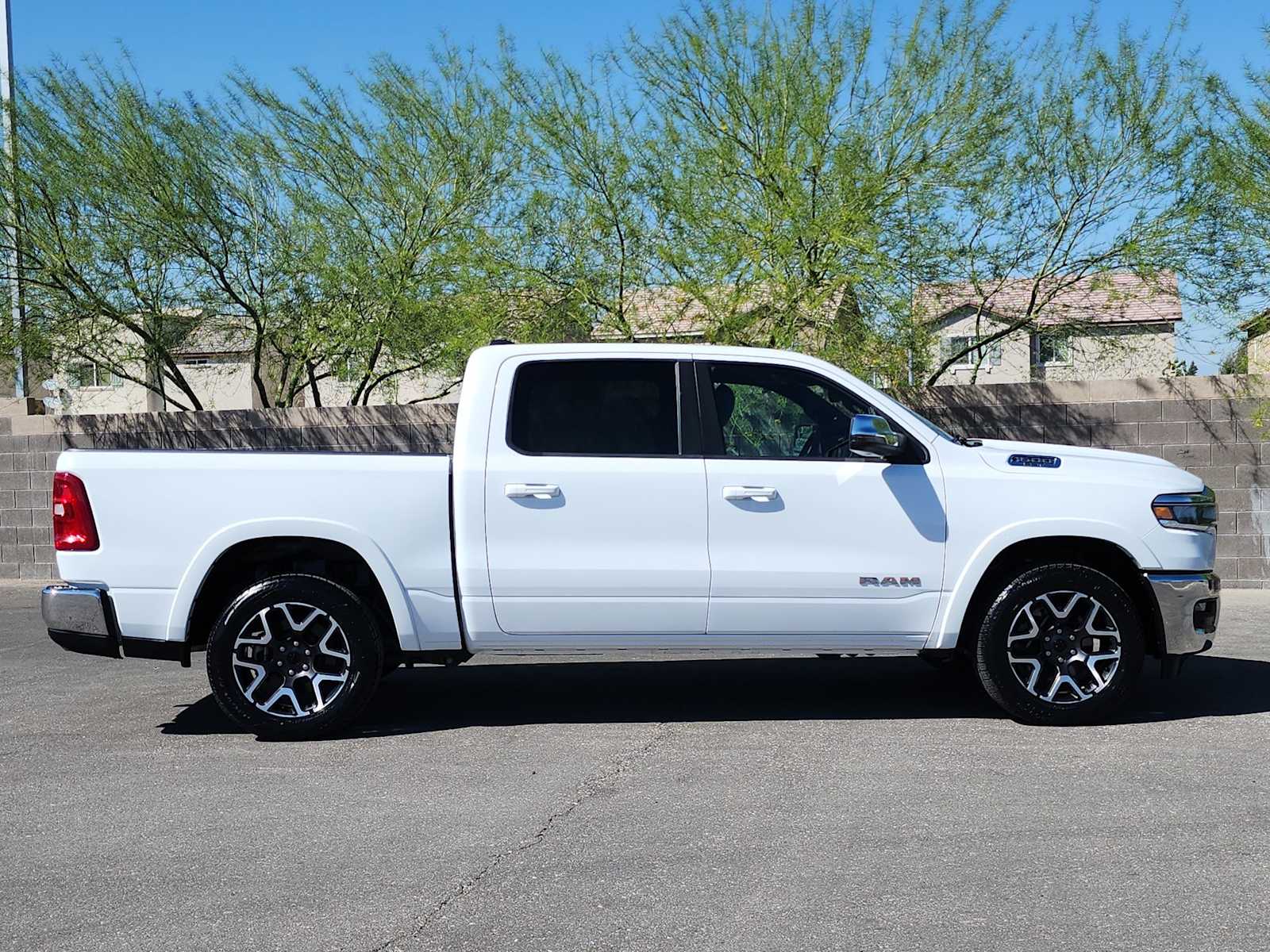Thumbnail: 2025 RAM 1500 - 10