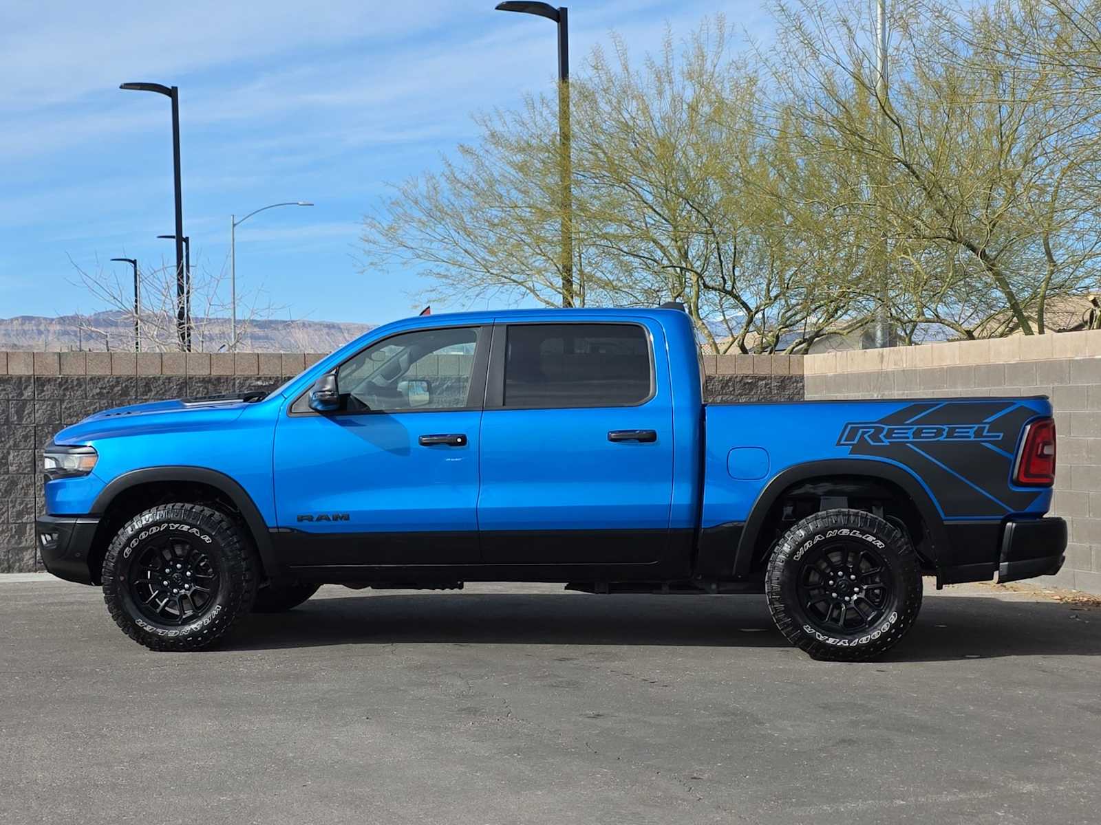 Thumbnail: 2025 RAM 1500 - 6