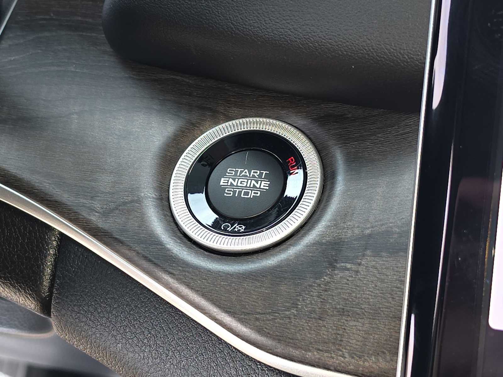 Thumbnail: 2023 Jeep Grand Cherokee - 24