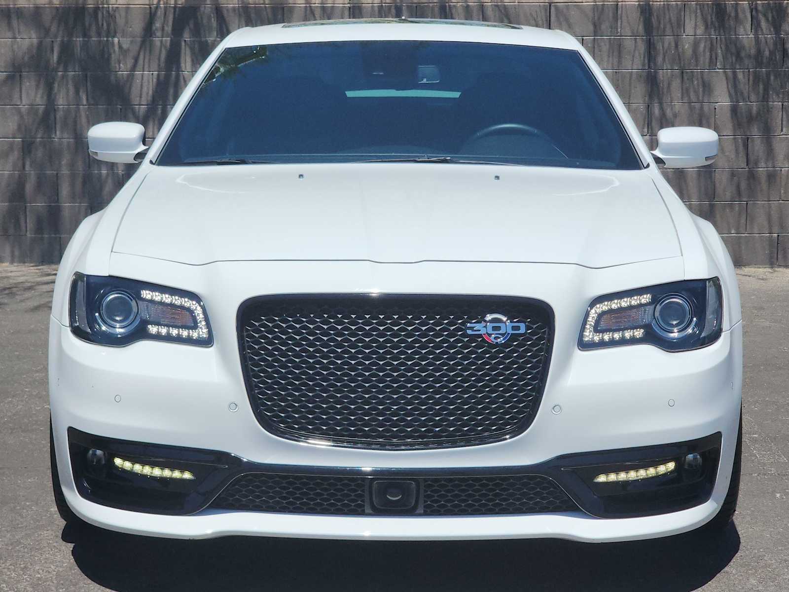 Thumbnail: 2023 Chrysler 300 - 3