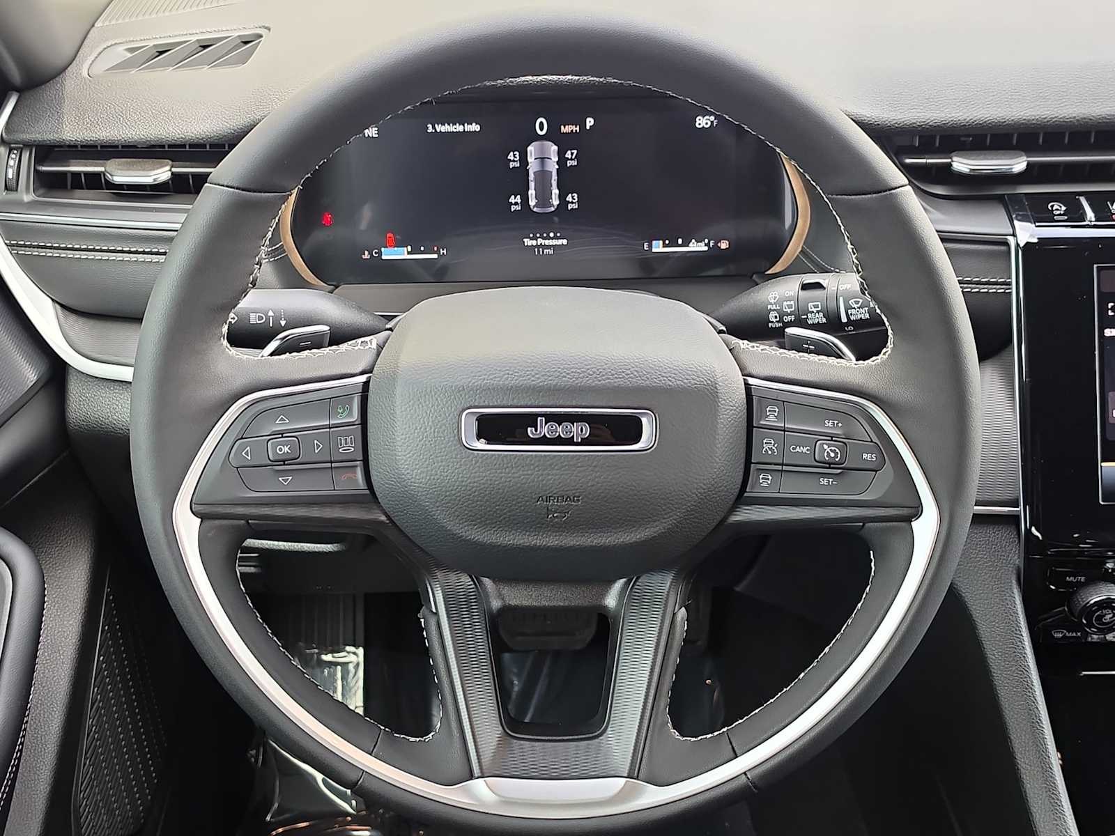 Thumbnail: 2026 Jeep Grand Cherokee - 11