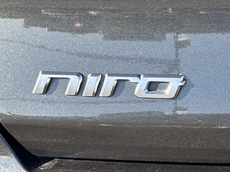 Thumbnail: 2022 Kia Niro - 11