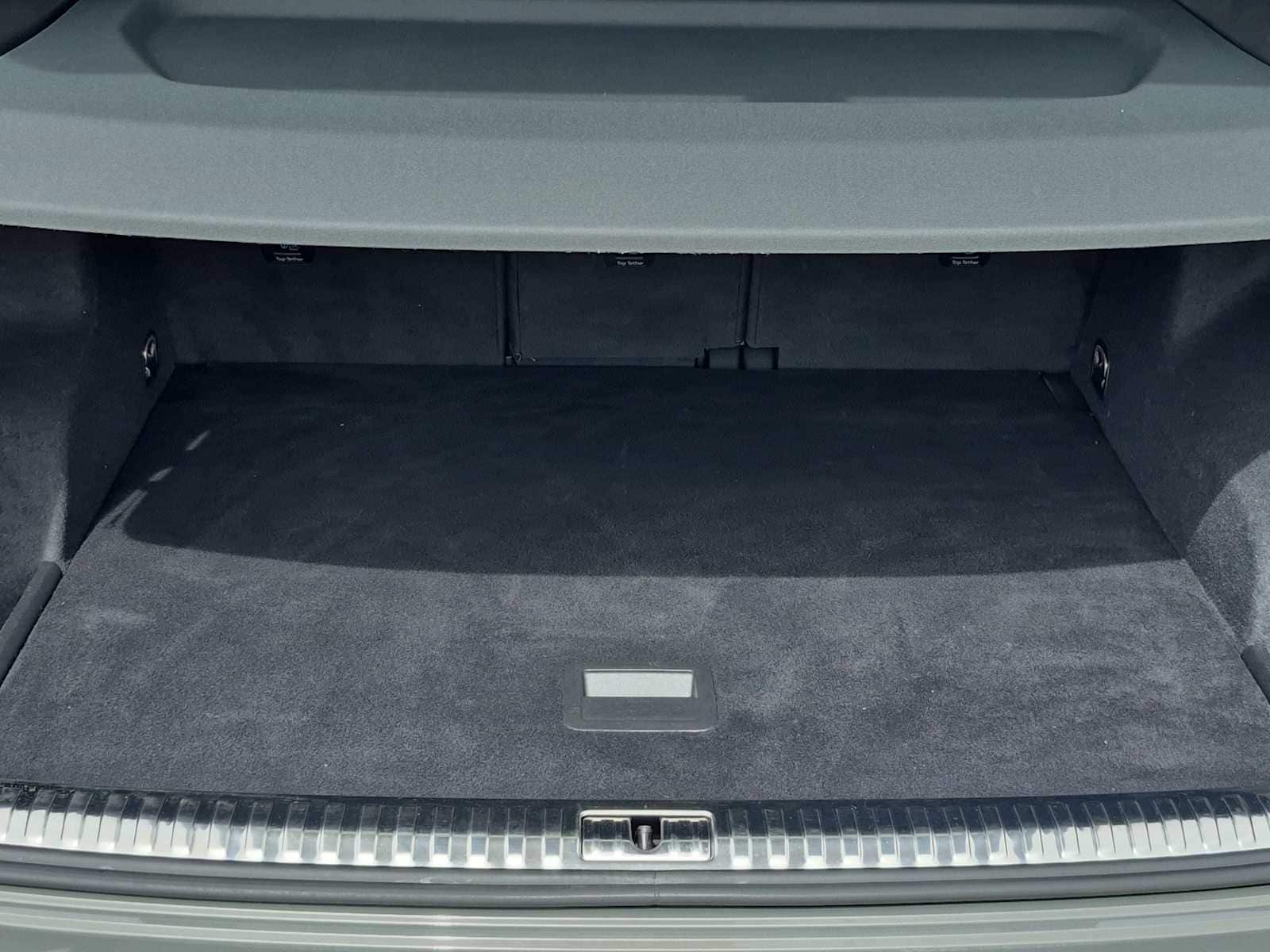 Thumbnail: 2022 Audi Q3 - 21