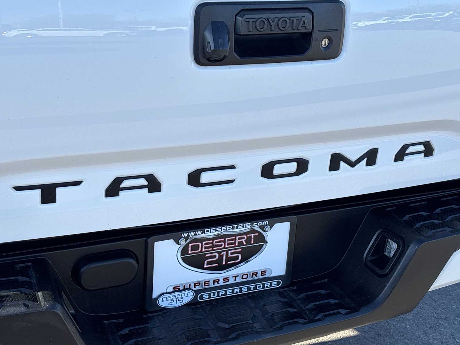 Thumbnail: 2021 Toyota Tacoma - 11