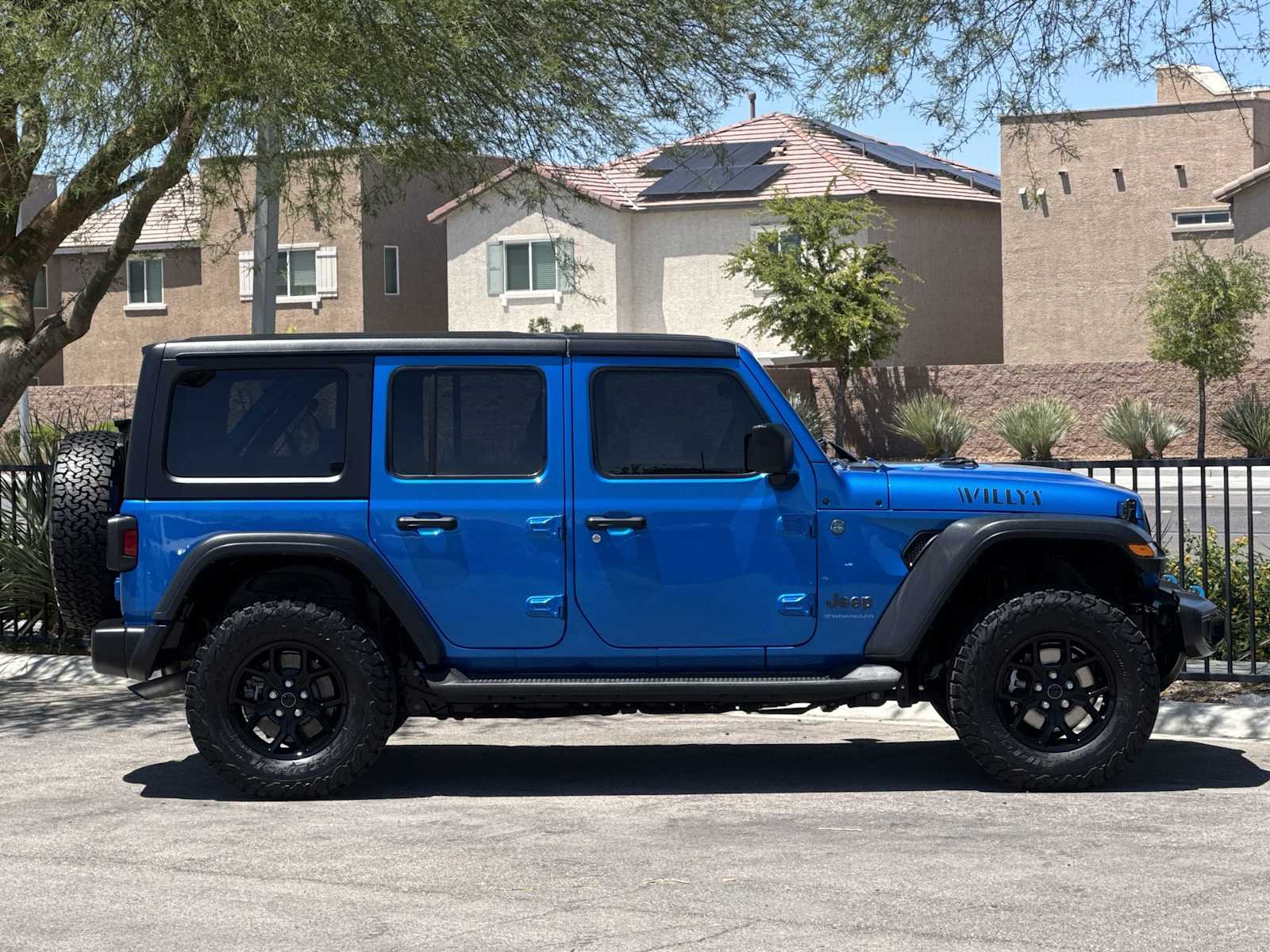 Thumbnail: 2024 Jeep Wrangler - 9