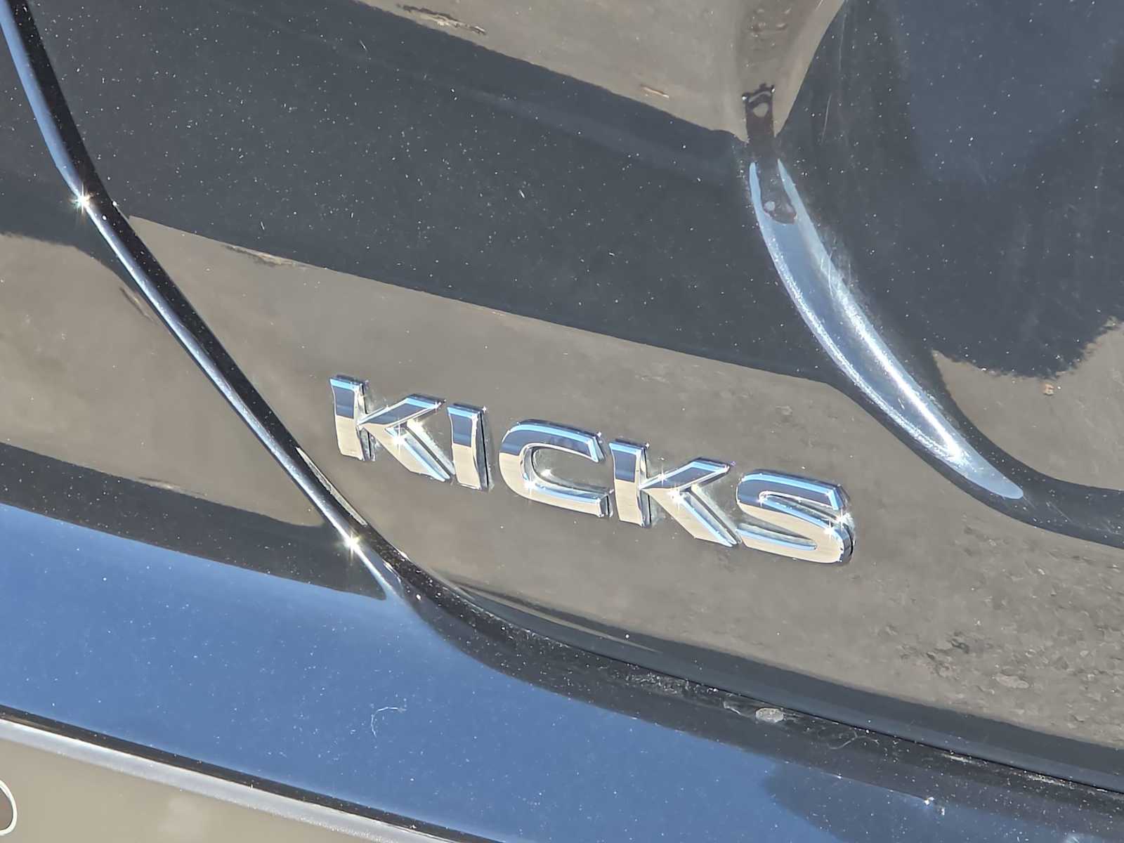 Thumbnail: 2023 Nissan Kicks - 11