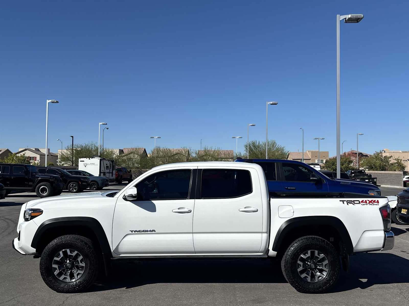 Thumbnail: 2023 Toyota Tacoma - 6