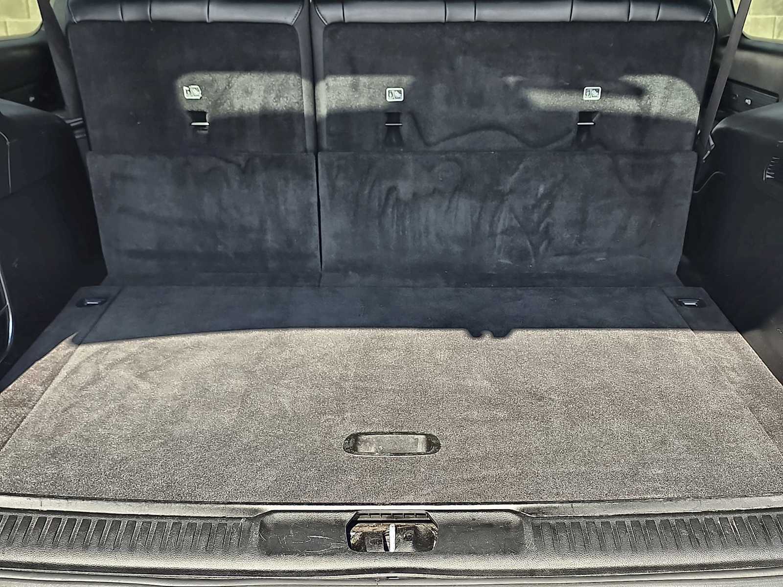 Thumbnail: 2024 Jeep Wagoneer - 23