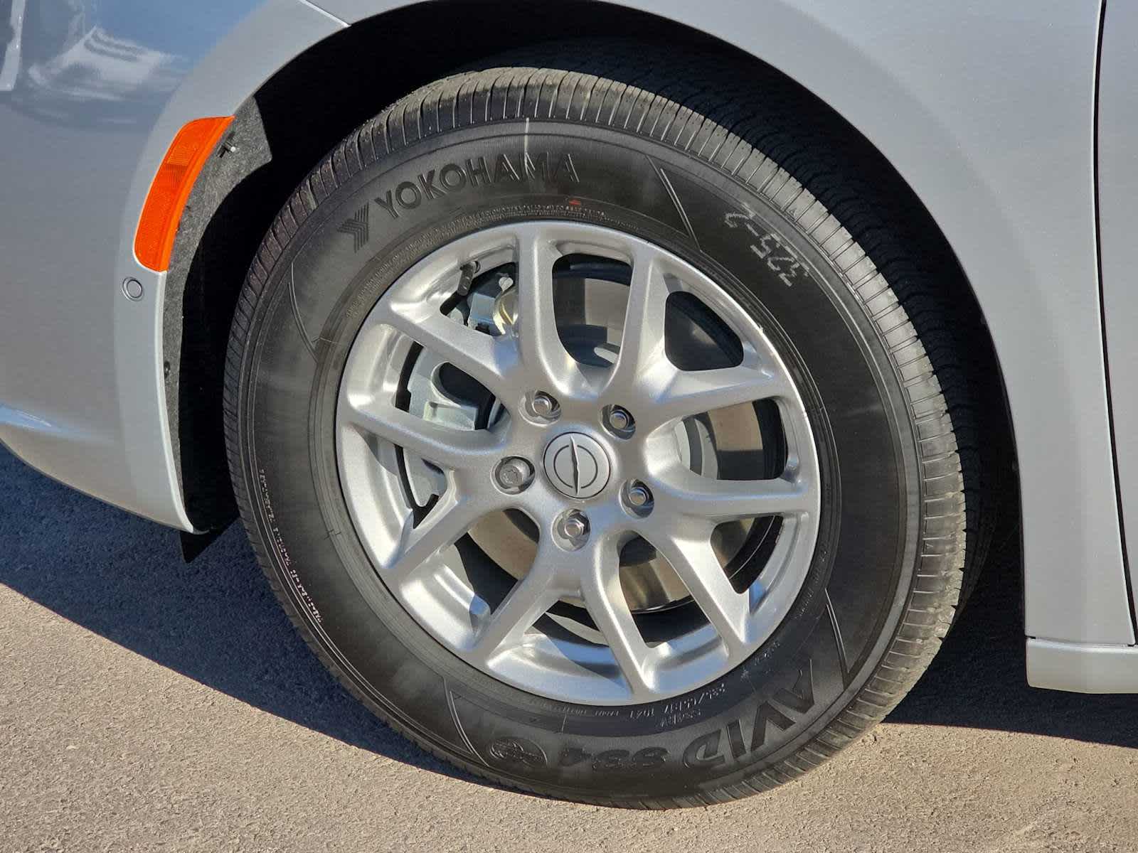 Thumbnail: 2026 Chrysler Pacifica - 17