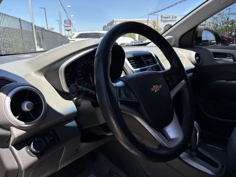 Thumbnail: 2018 Chevrolet Sonic - 10