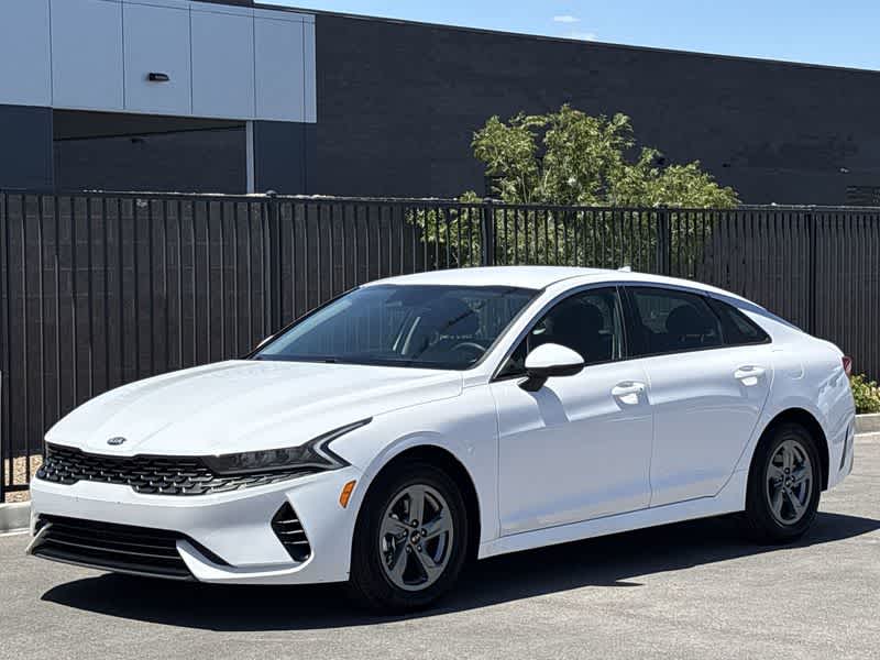 Thumbnail: 2021 Kia K5 - 4