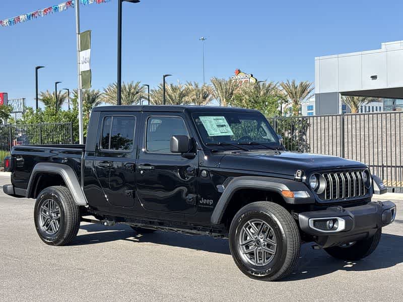 Thumbnail: 2025 Jeep Gladiator - 2