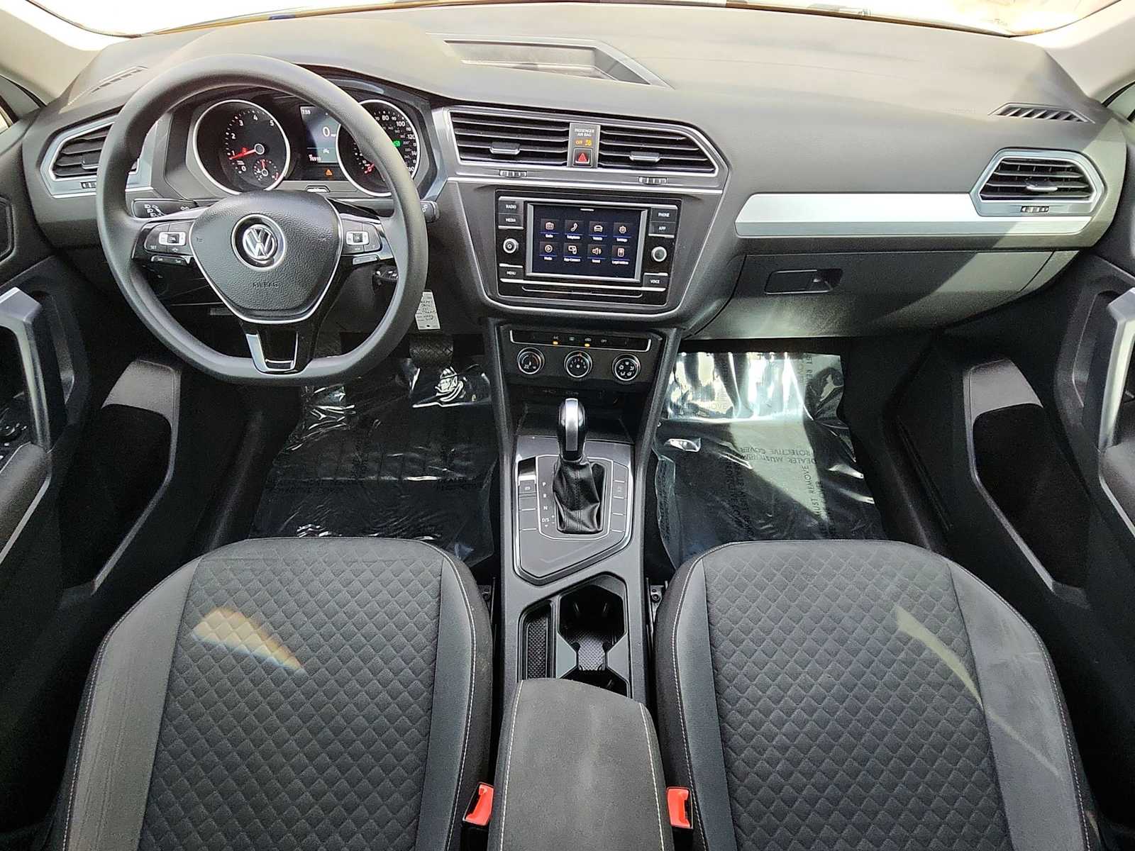 Thumbnail: 2021 Volkswagen Tiguan - 14