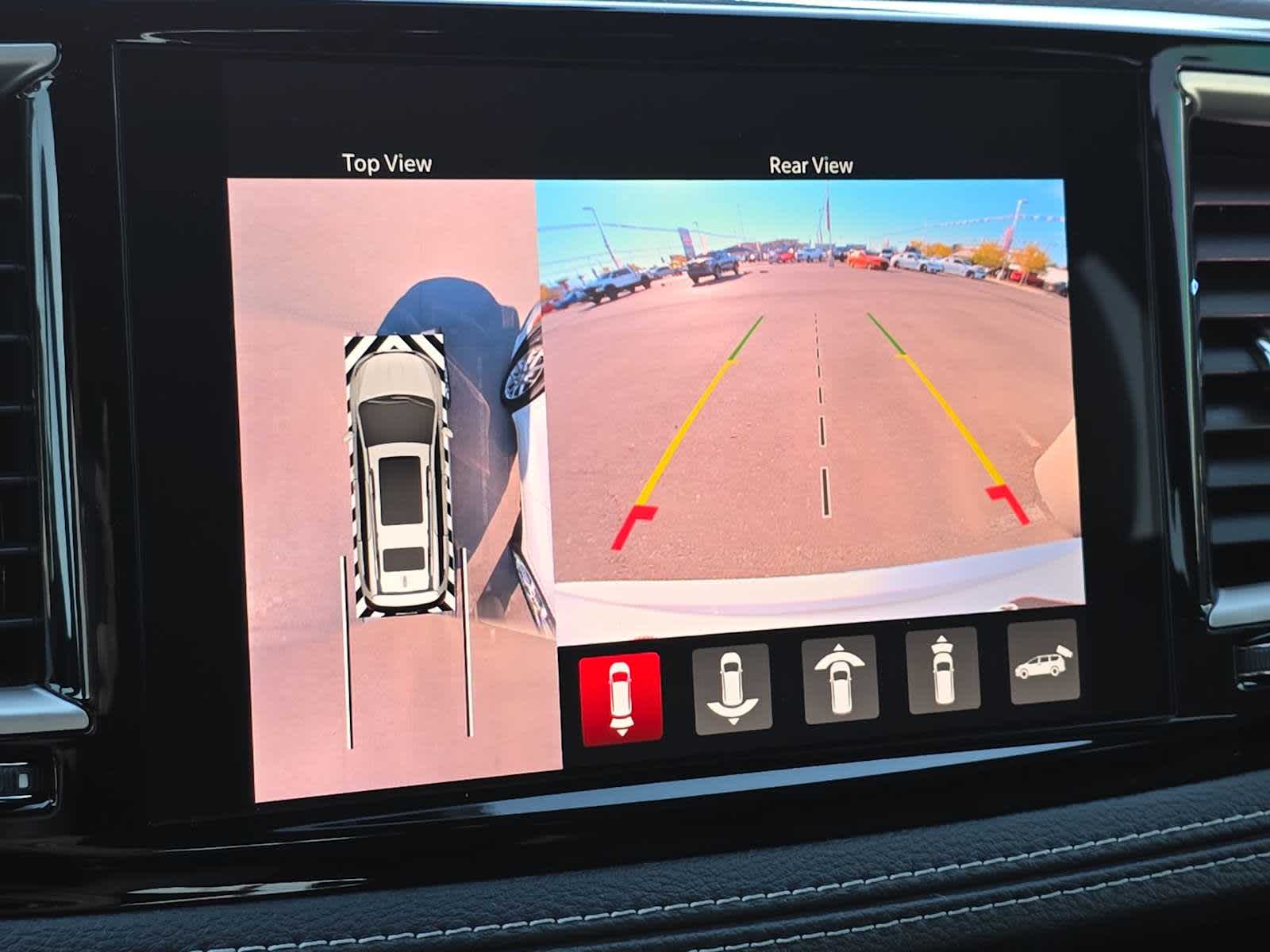 Thumbnail: 2026 Chrysler Pacifica - 35