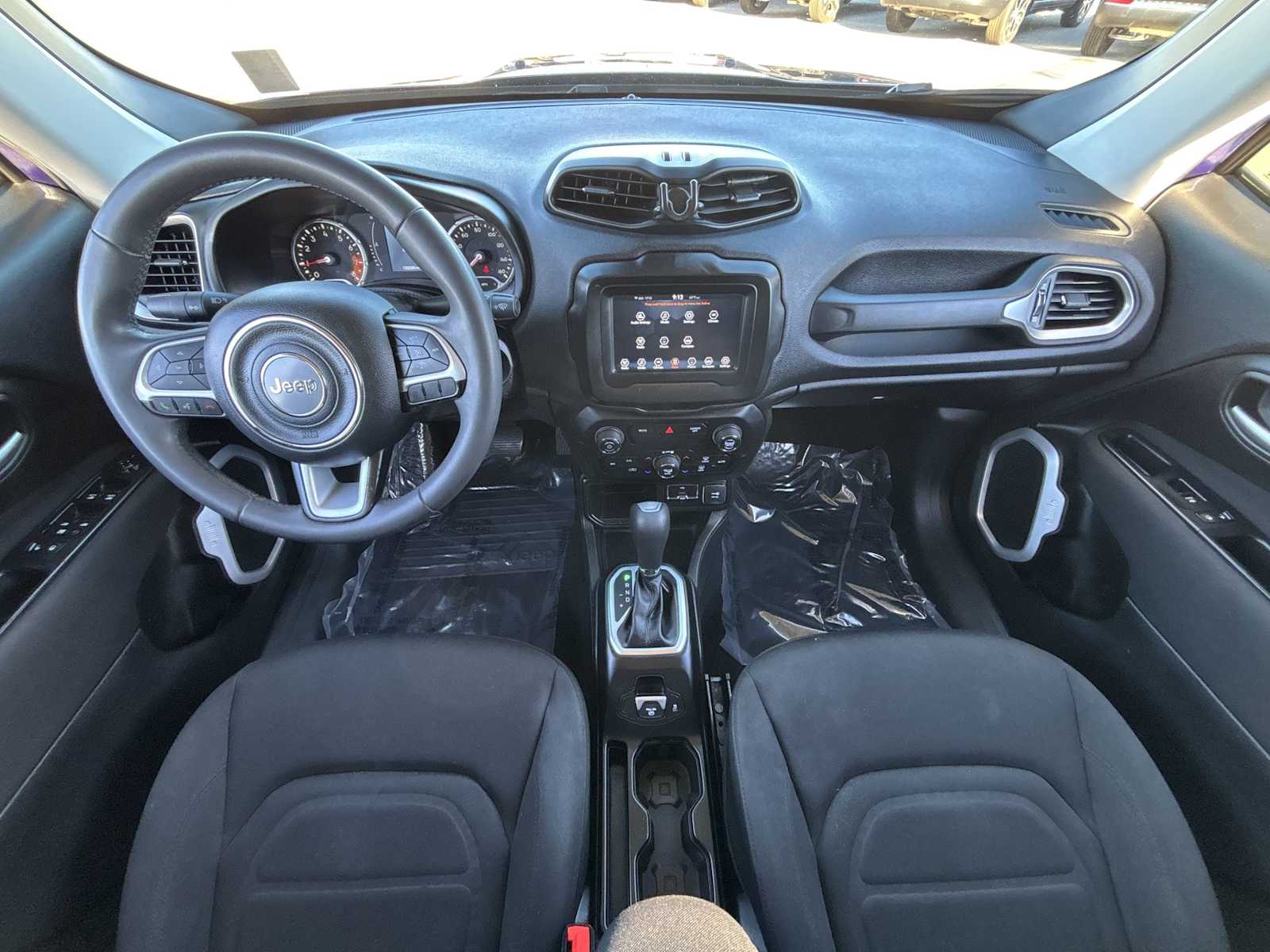 Thumbnail: 2018 Jeep Renegade - 14