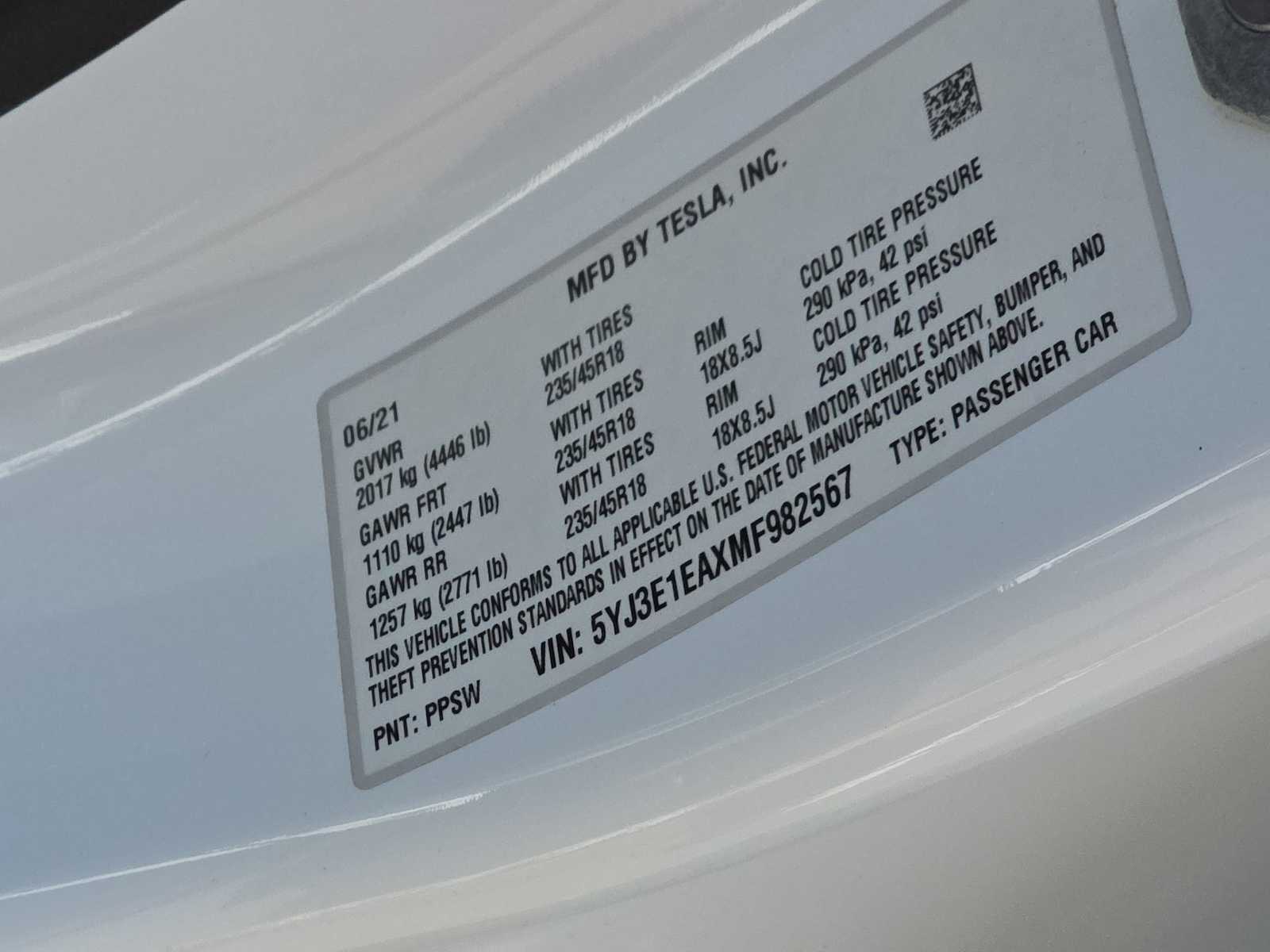 Thumbnail: 2021 Tesla Model 3 - 25