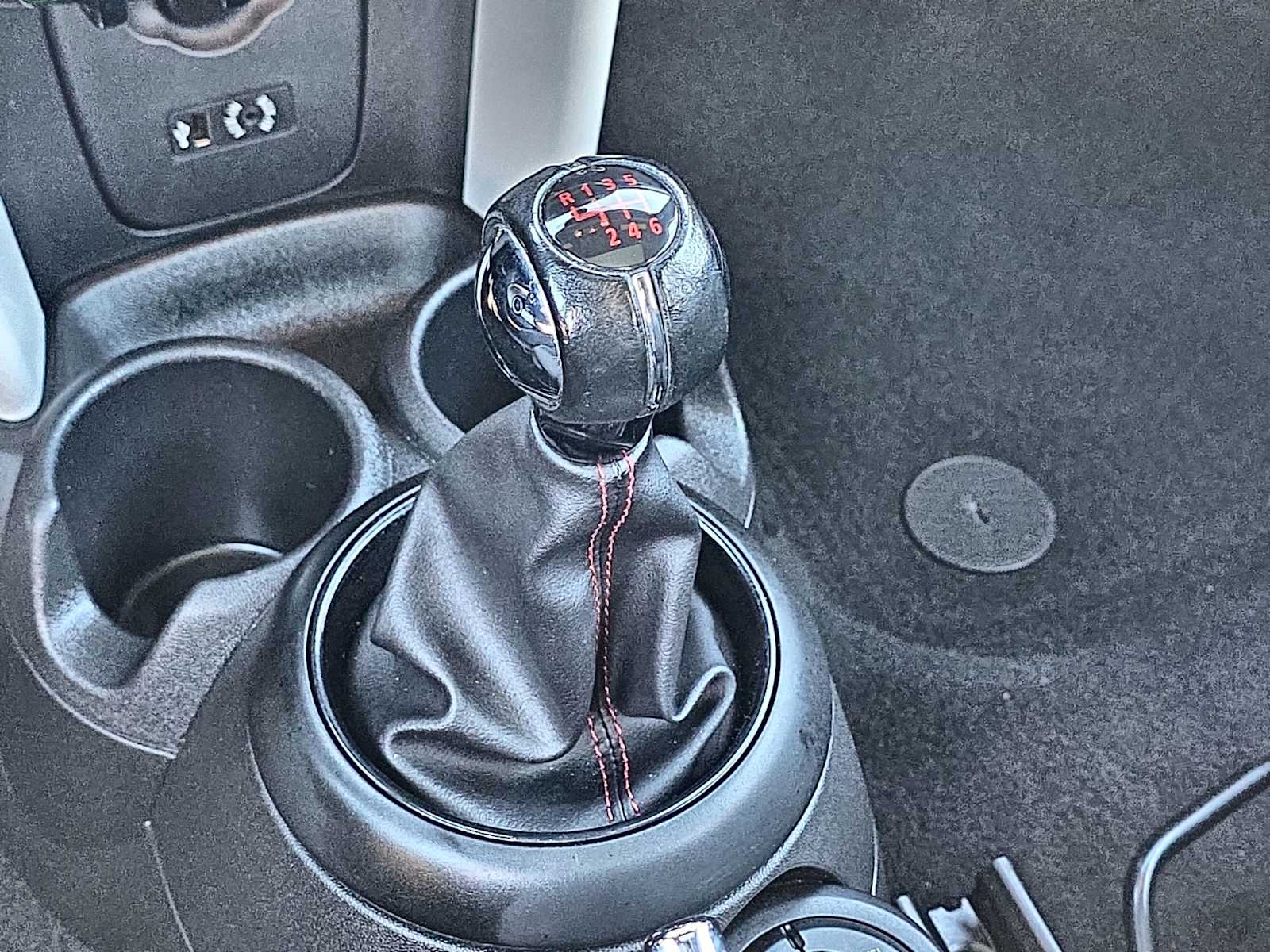 Thumbnail: 2018 MINI Cooper Hardtop - 22